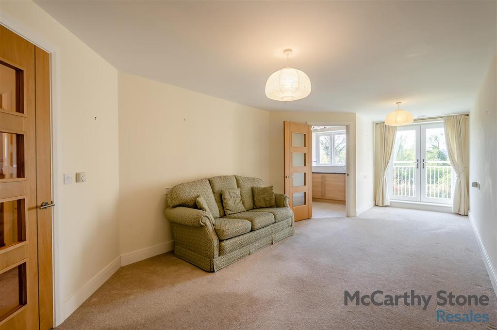 8642767-interior02.jpg