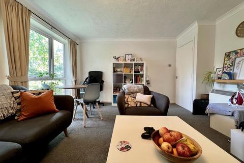 1 bedroom apartment to rent, Thornsett Court, 343 Sharrow Lane