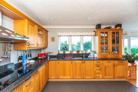 4 bedroom detached house for sale, Golwg Yr Afon, Pontarddulais, Swansea