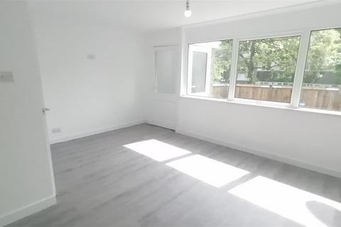 33 Buddings Circle, Wembley, HA9 9EL