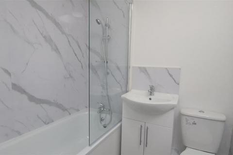33 Buddings Circle, Wembley, HA9 9EL