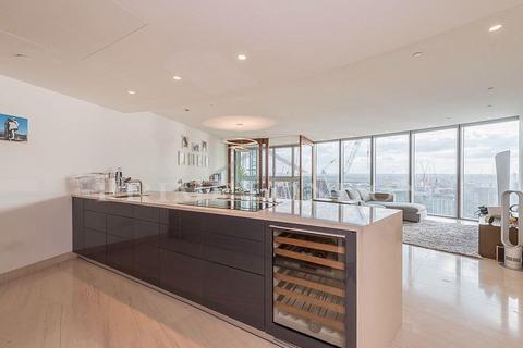 2 bedroom apartment for sale, The Tower, St George Wharf, London