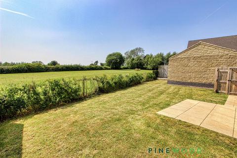 4 bedroom detached house for sale, Longlieve Gardens, Chesterfield S45