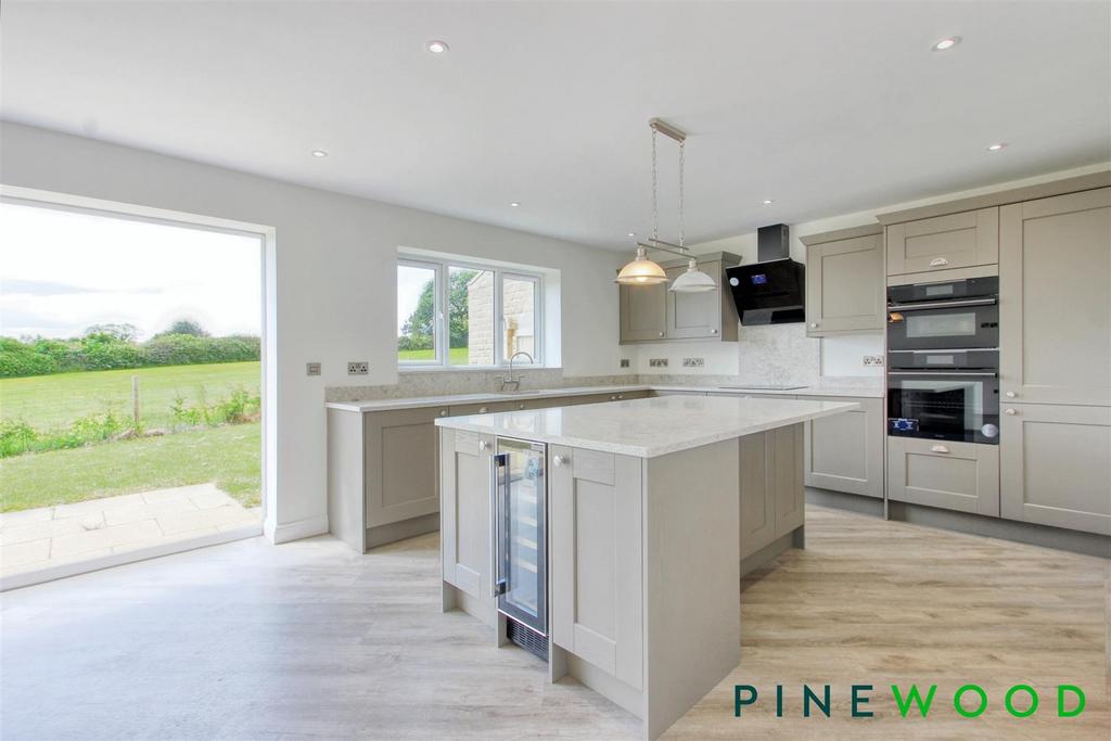 Kitchen diner /family room please note this is n