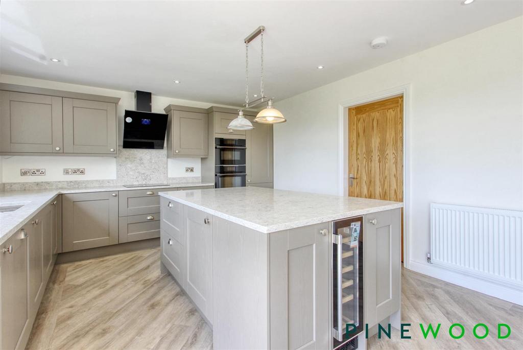 Kitchen diner /family room please note this is n