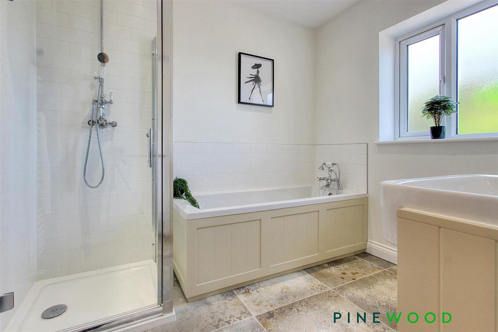 Family bathroom