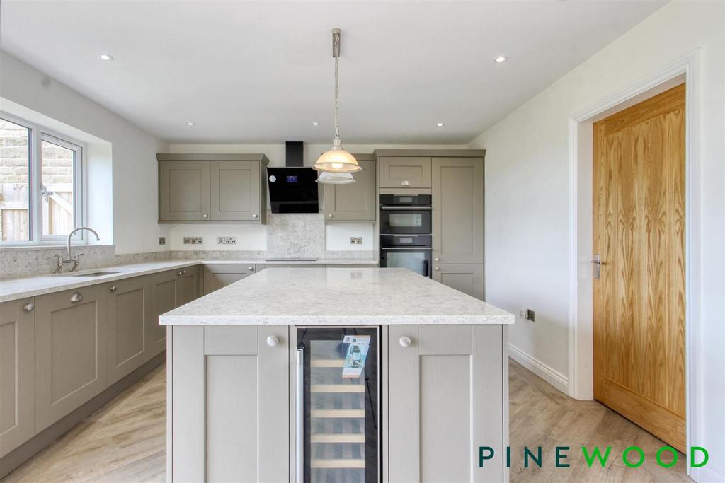 Kitchen diner /family room please note this is n