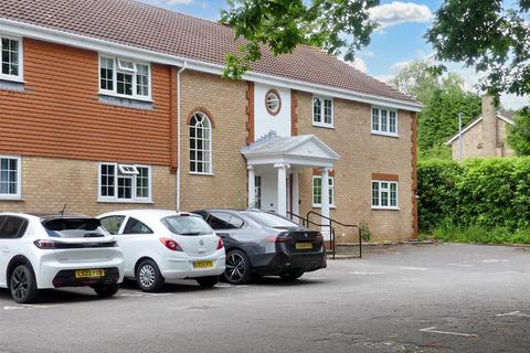 1 bedroom apartment for sale, Crawley