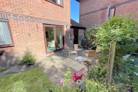 2 bedroom retirement property for sale, Oakstead Close, Ipswich