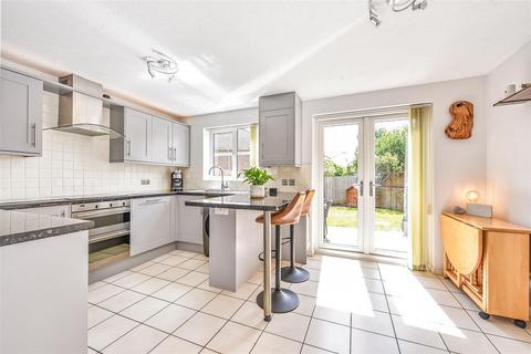 3 bedroom semi-detached house for sale, Lubeck Drive, Andover