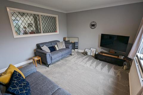 86 Kings Road, Llandybie, Ammanford, SA18 2TN