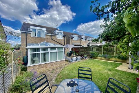 4 bedroom detached house for sale, Sevenfields, Swindon SN6