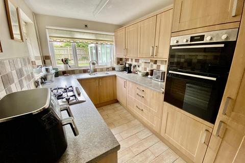 4 bedroom detached house for sale, Sevenfields, Swindon SN6