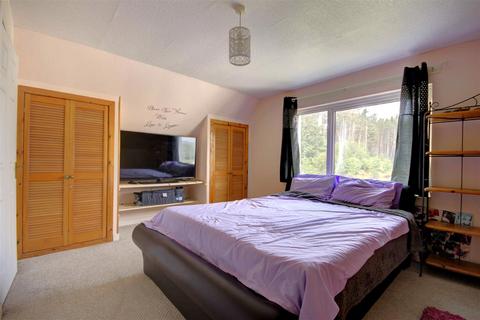 2 Macleod Crescent, Altnaharra, Lairg, IV27 4UG