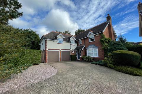5 bedroom detached house to rent, Whitefields Gate, Solihull, West Midlands