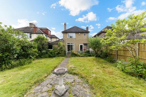 103 Bradstock Road, Epsom, KT17 2LF