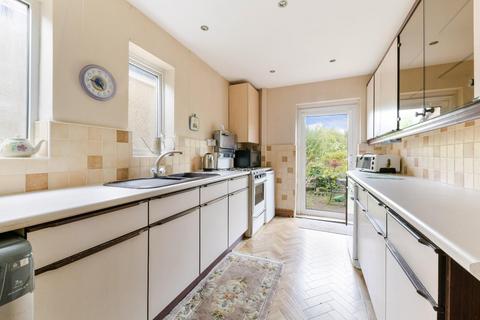 103 Bradstock Road, Epsom, KT17 2LF