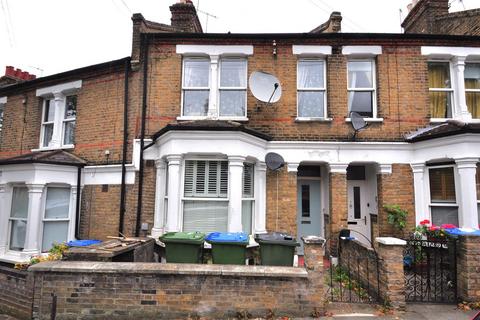 2 bedroom flat for sale, Dallin Road, London SE18