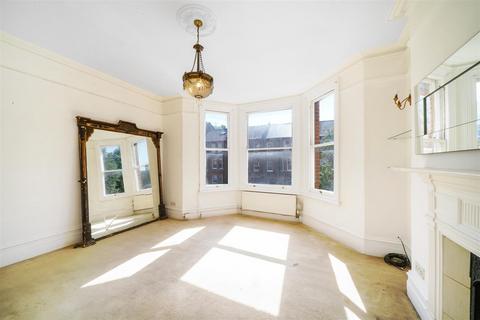 2 bedroom flat for sale, Essendine Road, Maida Vale, London