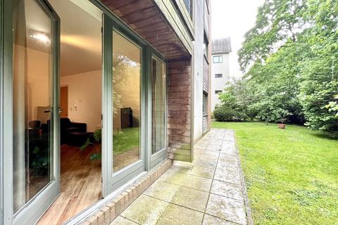 2 bedroom flat for sale, Freemont, Nell Lane