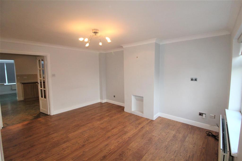 Harefields Close, Baschurch, Shrewsbury 3 bed semidetached house to