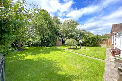 7 Walnut Grove, East Bridgford, Nottingham, NG13 8NS