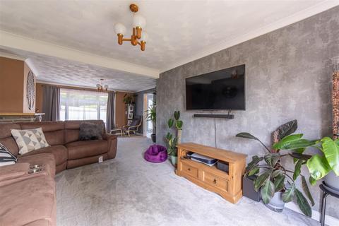 4 bedroom semi-detached house for sale, Channel View, Pontypool NP4