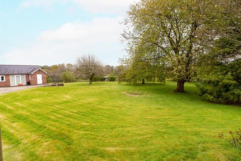 7 bedroom country house for sale, Dudleston, Nr Ellesmere.