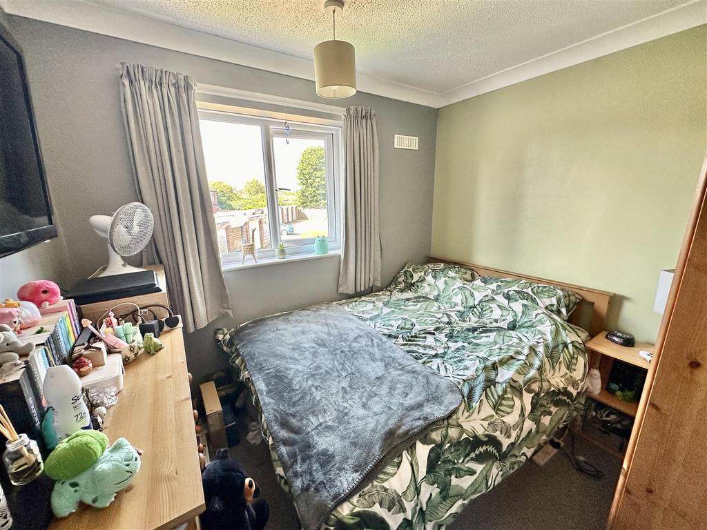 Bedroom two.JPEG