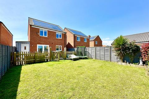 3 bedroom detached house for sale, Hinderer Close, Martham, NR29