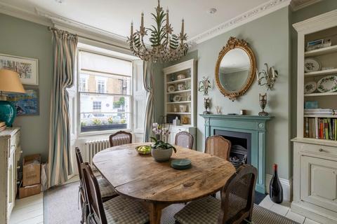 4 bedroom property to rent, Halsey Street, Chelsea, SW3