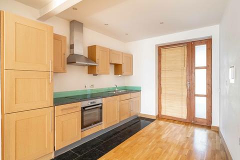 2 bedroom flat to rent, Banister Road, Kensal Rise, W10