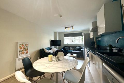 5 bedroom house share to rent, Nottingham NG7