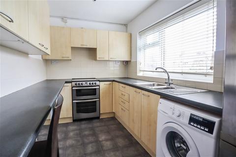 2 bedroom flat to rent, Harpenden AL5