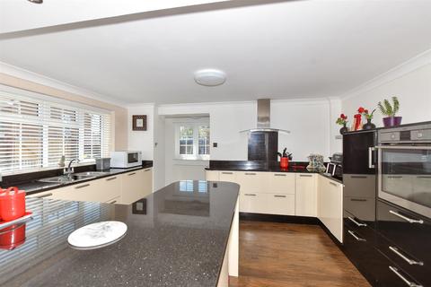 4 bedroom detached house for sale, Fisher Close, Hythe, Kent