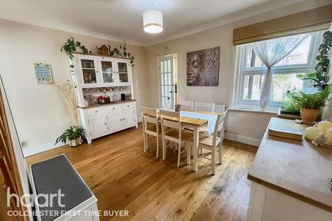 2 bedroom semi-detached house for sale, Orchard Road, Colchester