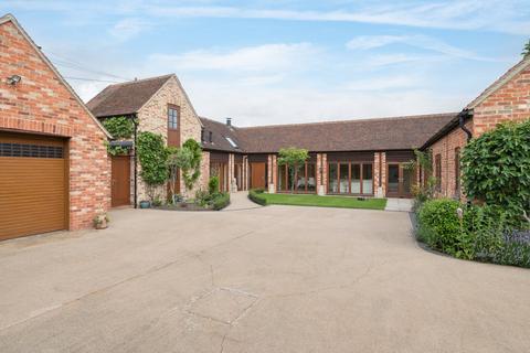 4 bedroom barn conversion for sale, Church End, Elstow, Bedfordshire, MK42