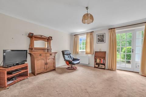 5 bedroom end of terrace house for sale, Belle Vue Close, Staines-upon-Thames, TW18