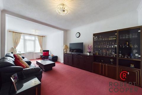 7 Ferncroft Avenue, Ruislip, HA4 9JE
