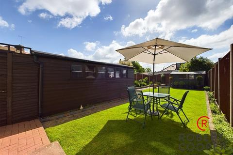 7 Ferncroft Avenue, Ruislip, HA4 9JE