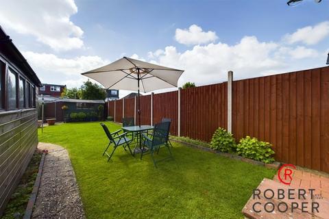7 Ferncroft Avenue, Ruislip, HA4 9JE
