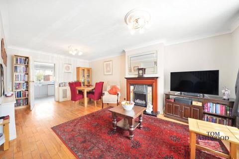 49 Turnage Road, Dagenham, RM8 1QT