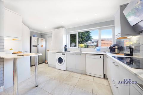 49 Turnage Road, Dagenham, RM8 1QT