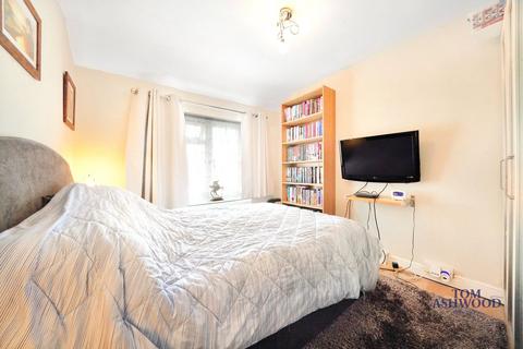 49 Turnage Road, Dagenham, RM8 1QT