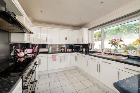 4 bedroom detached house for sale, Hatshill Close, Plymouth PL6