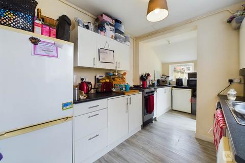 2 bedroom terraced house for sale, King Edwards Street, Milton Keynes MK13