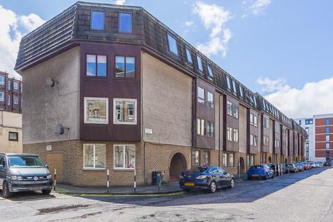 1 bedroom ground floor flat for sale, Lochrin Place, Tollcross, Edinburgh, EH3