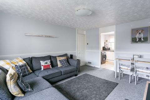 9/4 Calder Grove, Edinburgh, EH11 4NB