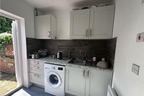 1 bedroom in a house share to rent, Chester Street, Reading RG30