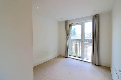 1 bedroom flat to rent, Keynes House, Kingsley Walk, Cambridge